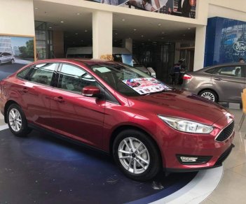 Ford Focus 2019 - Bán Ford Focus New 2019 xe đủ màu giao ngay giá ưu đãi tốt nhất kèm quà tặng giá trị, hotline: 0938.516.017