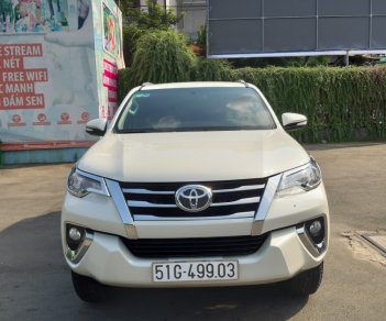 Toyota Fortuner 2.7 V AT 2018 - Bán Toyota Fortuner 2.7 model 2018, máy xăng, màu bạc, mới toanh như xe thùng, 1 tỷ 140 triệu