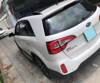 Kia Sorento AT 2017 - Bán Kia Sorento 2017 máy dầu, số tự động, màu trắng