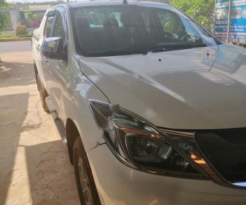 Mazda BT 50 2016 - Cần bán lại xe Mazda BT 50 đời 2016, màu trắng, bảo hành chính hãng