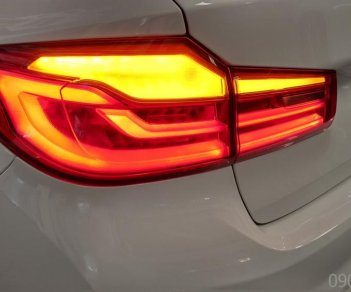 BMW 5 Series 520i 2018 - Bán BMW 520i-G30 tại Đà Nẵng - mới chưa đăng ký