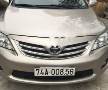 Toyota Corolla altis 2011 - Cần bán Toyota Corolla altis năm sản xuất 2011, màu vàng xe gia đình, giá chỉ 535 triệu