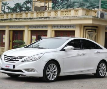 Hyundai Sonata  Y20 2011 - Bán ô tô Hyundai Sonata Y20 đời 2011, màu trắng, nhập khẩu như mới