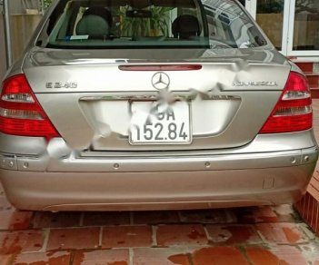 Mercedes-Benz E class E240 2004 - Bán xe Mercedes E240 sản xuất năm 2004, màu bạc