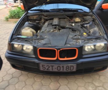 BMW 3 Series 320i 1996 - Cần bán lại xe BMW 3 Series 320i đời 1996, màu đen, giá rẻ