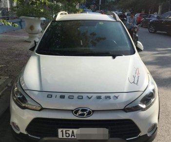 Hyundai i20 Active    2015 - Cần bán Hyundai i20 Active đời 2015, màu trắng, xe nhập, xe gia đình