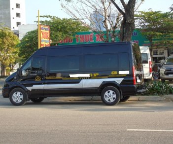 Ford Transit 2018 - Bán xe Ford Transit Limosine Dcar 8 chỗ màu đen giá 930tr