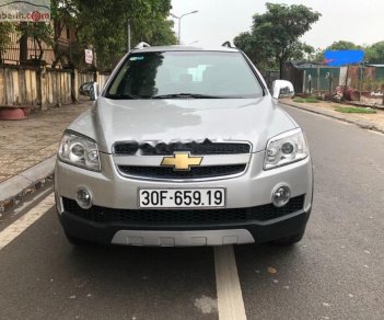 Chevrolet Captiva LT 2009 - Bán xe Chevrolet Captiva LT 2009, màu bạc, chính chủ 