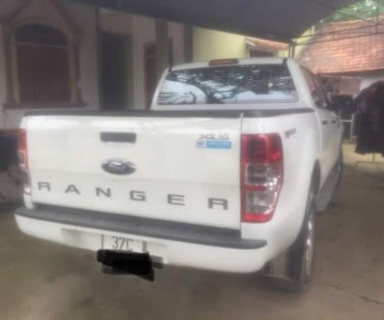 Ford Ranger 2016 - Cần bán Ford Ranger đời 2016, màu trắng số tự động giá cạnh tranh