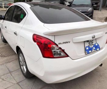 Nissan Sunny  XV  2016 - Bán Nissan Sunny XV (tự động) sản xuất cuối 2016, màu trắng, xe mới đi 3,8 vạn km