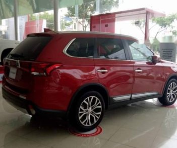 Mitsubishi Outlander 2.0 2019 - Bán Mitsubishi Outlander 2.0 đời 2019, màu đỏ, giá cạnh tranh