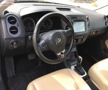 Volkswagen Tiguan 2013 - Bán Volkswagen Tiguan năm sản xuất 2013, màu đen, nhập khẩu nguyên chiếc  