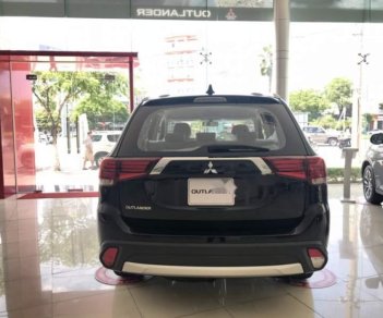 Mitsubishi Outlander     2019 - Bán Mitsubishi Outlnader - 7 chỗ ngồi, máy xăng