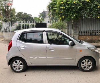 Hyundai i10 1.1 MT 2013 - Bán Hyundai i10 1.1 MT 2013, màu bạc, xe nhập xe gia đình 