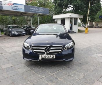 Mercedes-Benz E class E250 2018 - Cần bán gấp Mercedes E250 sản xuất 2018, màu xanh lam