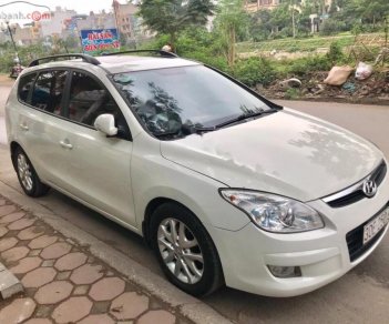 Hyundai i30 2009 - Bán xe Hyundai i30 năm sản xuất 2009, màu trắng, nhập khẩu nguyên chiếc 