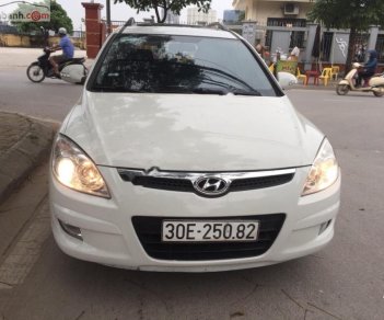 Hyundai i30 2009 - Bán xe Hyundai i30 năm sản xuất 2009, màu trắng, nhập khẩu nguyên chiếc 