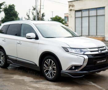 Mitsubishi Outlander 2.0 2019 - Bán Outlander 2019 có xe giao ngay, khuyến mãi lớn nhất trong năm