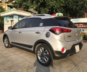 Hyundai i20 Active   2015 - Bán Hyundai i20 Active đời 2015, màu bạc, nhập khẩu