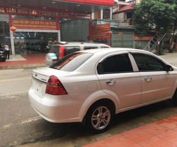 Chevrolet Aveo 2018 - Bán Chevrolet Aveo sản xuất 2018, màu trắng, giá 365tr