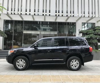 Toyota Land Cruiser VX  2014 - Bán Toyota Land Cruiser đời 2015, màu đen, nhập khẩu