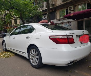 Lexus LS  460L 2010 - Cần bán xe Lexus LS LS460L sản xuất 2010, màu trắng, nhập khẩu 