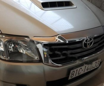 Toyota Hilux 3.0G 4x4 MT 2011 - Bán Toyota Hilux 3.0G 4x4 MT 2011, màu vàng, xe nhập, chính chủ