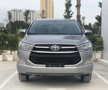 Toyota Innova E 2019 - Toyota Innova 2019 số sàn - khuyến mãi lớn, trừ tiền và phụ kiện - Trả góp từ 6tr/tháng. LH 0942.456.838