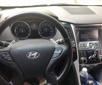 Hyundai Sonata 2010 - Cần bán gấp Hyundai Sonata năm sản xuất 2010, màu trắng, xe nhập