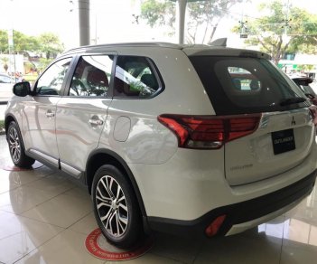 Mitsubishi Outlander 2019 - Mitsubisi Outlander giao ngay, trả góp lên đến 80% cùng nhiều ưu đãi hấp dẫn - LH 0931911444 để nhận thêm chương trình