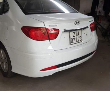 Hyundai Avante 2015 - Bán Hyundai Avante đời 2015, màu trắng số sàn