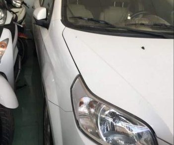 Chevrolet Aveo 2016 - Cần bán Chevrolet Aveo năm 2016, màu trắng mới chạy 14.000km, giá tốt