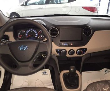 Hyundai Grand i10  1.2 MT Base 2019 - Bán ô tô Hyundai Grand i10 1.2 MT Base đời 2019, màu bạc mới 100%