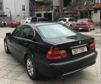BMW 3 Series 318i 2003 - Bán BMW 3 Series 318i năm 2003, màu đen xe gia đình, giá chỉ 185 triệu