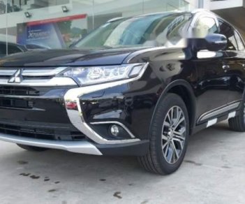 Mitsubishi Outlander 2.0 Premium 2019 - Bán Mitsubishi Outlander 2.0 Premium đời 2019, màu đen