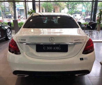 Mercedes-Benz C class C300 AMG 2019 - Cần bán xe Mercedes C300 AMG sản xuất 2019, màu trắng