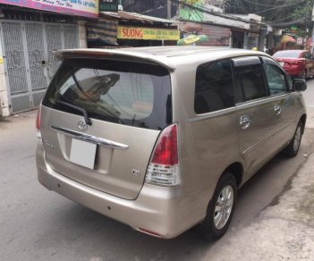 Toyota Innova 2.0MT 2012 - Bán Innova G 2012 số sàn màu ghi vàng