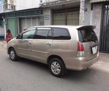 Toyota Innova 2.0MT 2012 - Bán Innova G 2012 số sàn màu ghi vàng