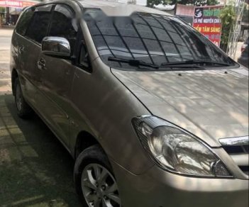 Toyota Innova 2007 - Bán Toyota Innova đời 2007, màu vàng xe gia đình