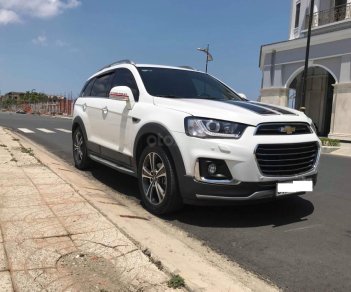 Chevrolet Captiva 2016 - Cần bán Chevrolet Captiva Revv 2016 màu trắng, giá chỉ 675 triệu