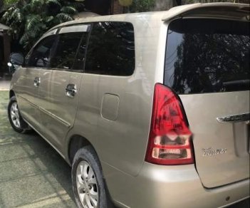 Toyota Innova 2007 - Bán Toyota Innova đời 2007, màu vàng xe gia đình