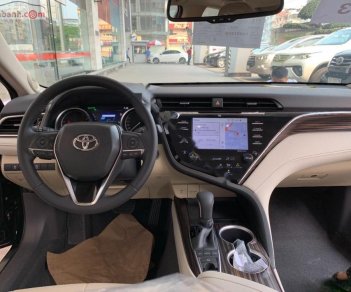 Toyota Camry   2019 - Bán Toyota Camry đời 2019, màu đen, nhập khẩu nguyên chiếc