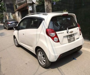 Chevrolet Spark 2014 - Bán lại xe Chevrolet Spark sản xuất năm 2014, màu trắng chính chủ