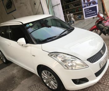 Suzuki Swift 2014 - Bán Suzuki Swift năm sản xuất 2015, màu trắng