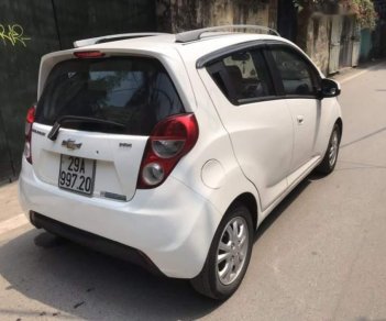 Chevrolet Spark 2014 - Bán lại xe Chevrolet Spark sản xuất năm 2014, màu trắng chính chủ