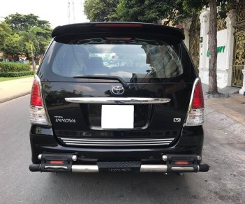 Toyota Innova 2011 - Nhà cần bán xe Innova 2011, bản V, số tự động, máy xăng, màu đen