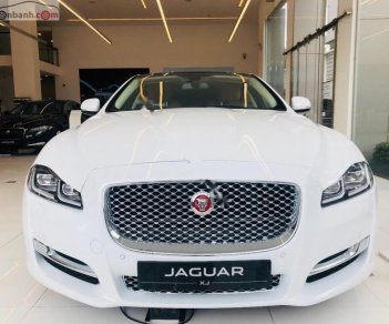 Jaguar XJ Porfolio 2019 - Cần bán Jaguar XJ Porfolio năm 2019, màu trắng, nhập khẩu