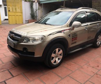 Chevrolet Captiva LT 2009 - Bán ô tô Chevrolet Captiva LT sản xuất 2009 màu vàng, giá tốt