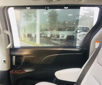 Toyota Sienna Limidted 2018 - Bán xe Toyota Sienna Limidted sx 2018, màu trắng, siêu lướt 12.000km