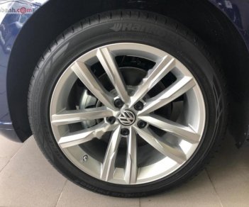 Volkswagen Passat 2018 - Bán xe Volkswagen Passat 2018, màu xanh lam, nhập khẩu